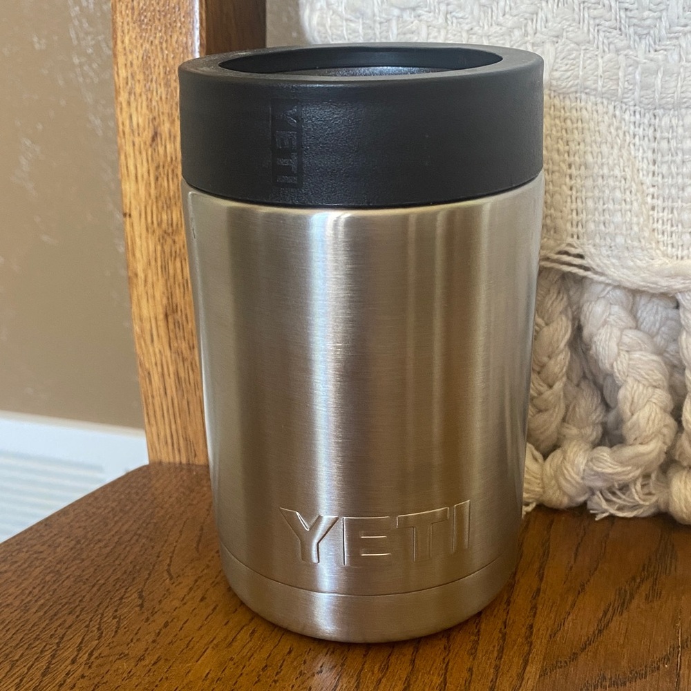 YETI Rambler Stainless Steel Can Colster with Black Lid 12oz
